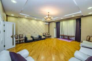Апартаменты Cozy Ferrari Apartment with full amenities by Time Group Баку Апартаменты-48