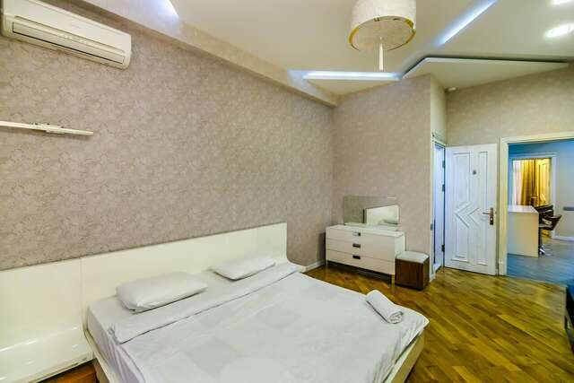 Апартаменты Cozy Ferrari Apartment with full amenities by Time Group Баку-12