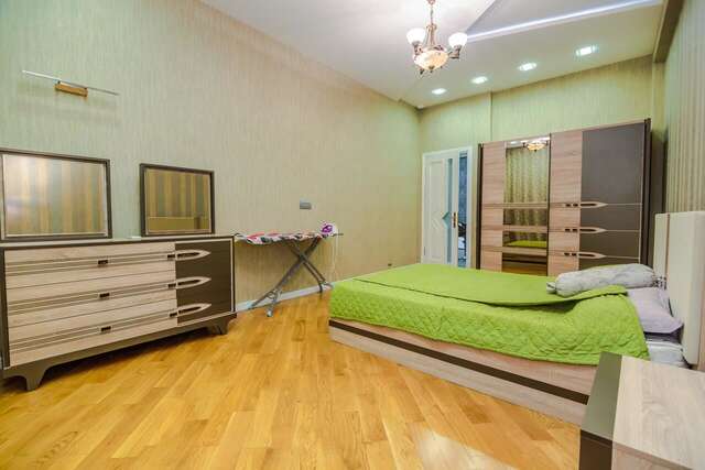 Апартаменты Cozy Ferrari Apartment with full amenities by Time Group Баку-16