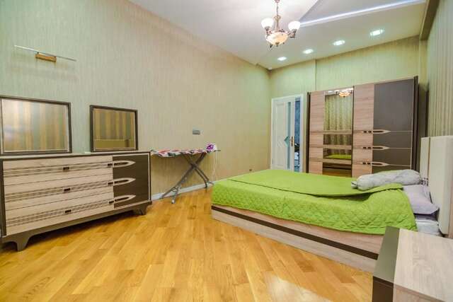 Апартаменты Cozy Ferrari Apartment with full amenities by Time Group Баку-58